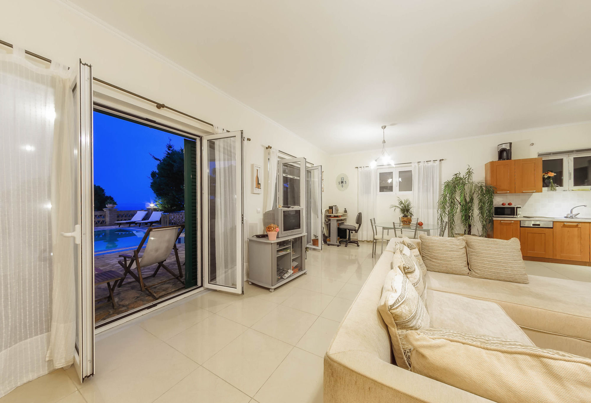 טסיליבי Parys Villas מראה חיצוני תמונה